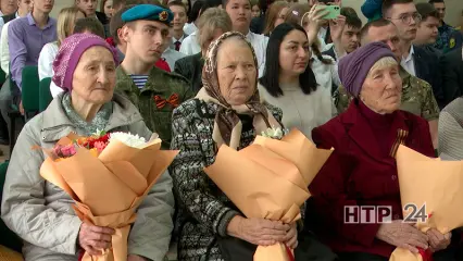 В Нижнекамске для ветеранов ВОВ устроили мероприятие с подарками от раиса РТ