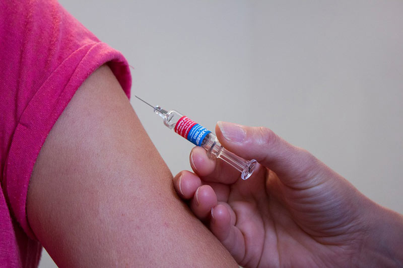 В России заработает «горячая линия» по вопросам вакцинации