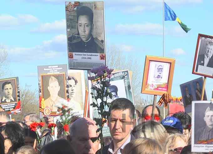 В «Бессмертном полку» прошли 363 тыс татарстанцев