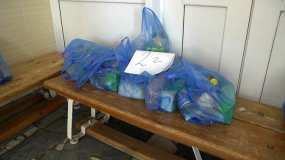 В Нижнекамске школьникам раздали продуктовые наборы
