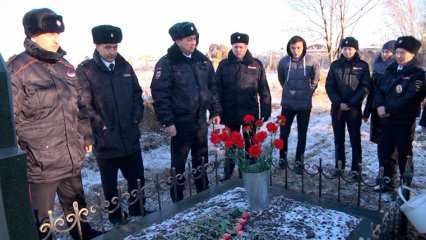 В Нижнекамске почтили память участковых Динара Саматова и Никанора Шестакова