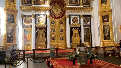 Нижнекамцев поздравили с праздником Казанской иконы Божией Матери