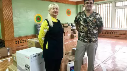 Сотрудники ЦРБ Нижнекамска собрали 66 коробок гуманитарной помощи для солдат