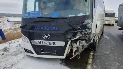 Рейсовый автобус из Татарстана попал в ДТП в Башкирии, есть погибший