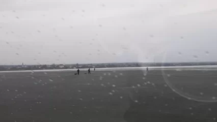 В Татарстане спасённые от гибели в ледяной воде рыбаки убежали от сотрудников МЧС