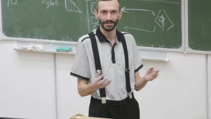 Математик Алексей Савватеев прочитает лекцию для школьников Нижнекамска