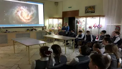 В Нижнекамске для детей устроили путешествие ко Дню космонавтики