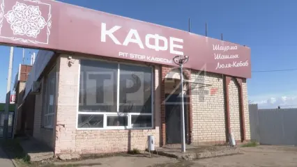 В Нижнекамске сгорел пристрой кафе Pit Stop