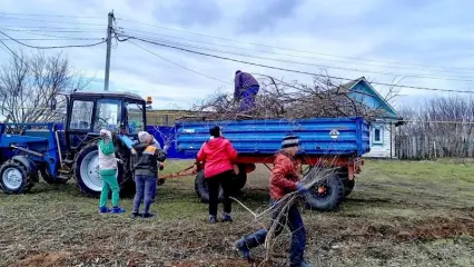 Жители Нижнекамского района присоединились к марафону чистоты