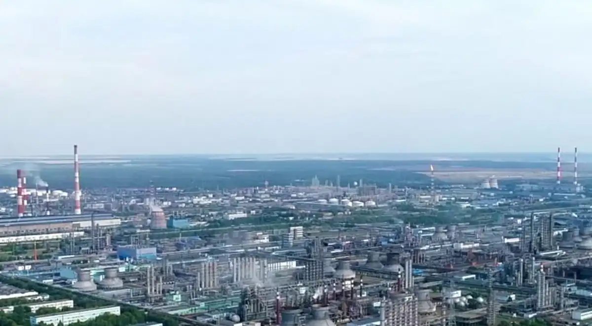 Завод Нижнекамскнефтехим