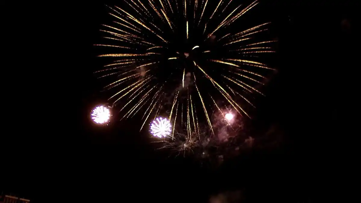 Салют на 9 Мая в Нижнекамске