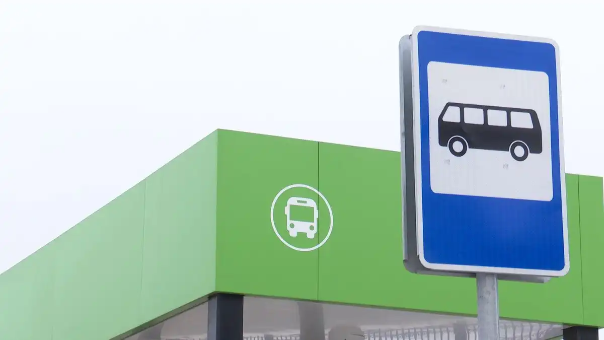 Остановка общественного транспорта в Нижнекамске