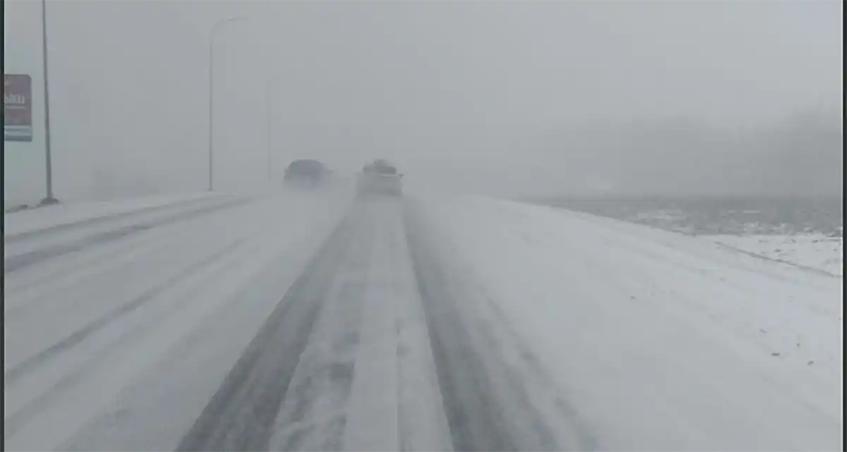 Метель на трассе Нижнекамск - Челны 10 апреля