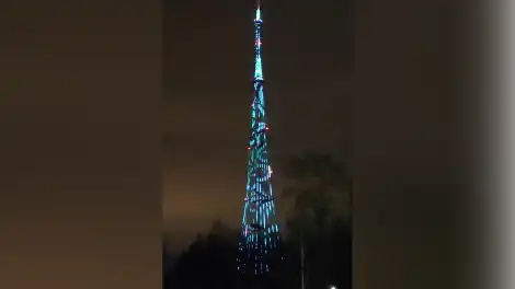 Түбән Кама телебашнясында Габдулла Тукайның тууына 140 ел тулу уңаеннан бәйрәм иллюминациясен күзәтеп булды - телеканал НТР 24