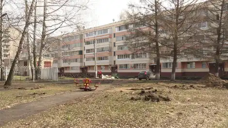 «Безнең ишегалды» программасы буенча Түбән Каманың 5 йортында комплекслы ремонт эшләре башланды
