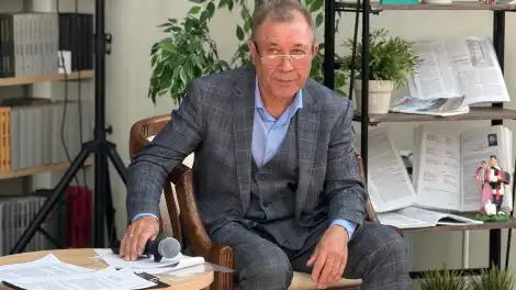 Түбән Камада тел галиме, язучы Рәфкать Шаһиев белән очрашу узды