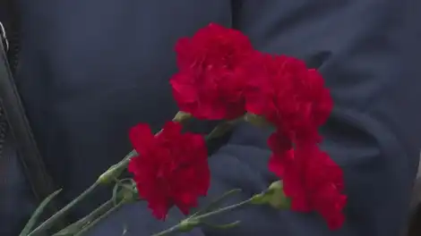 «Түбән Кама Нефтехим» хезмәткәре Вера Гладкованы соңгы юлга озаттылар - телеканал НТР 24