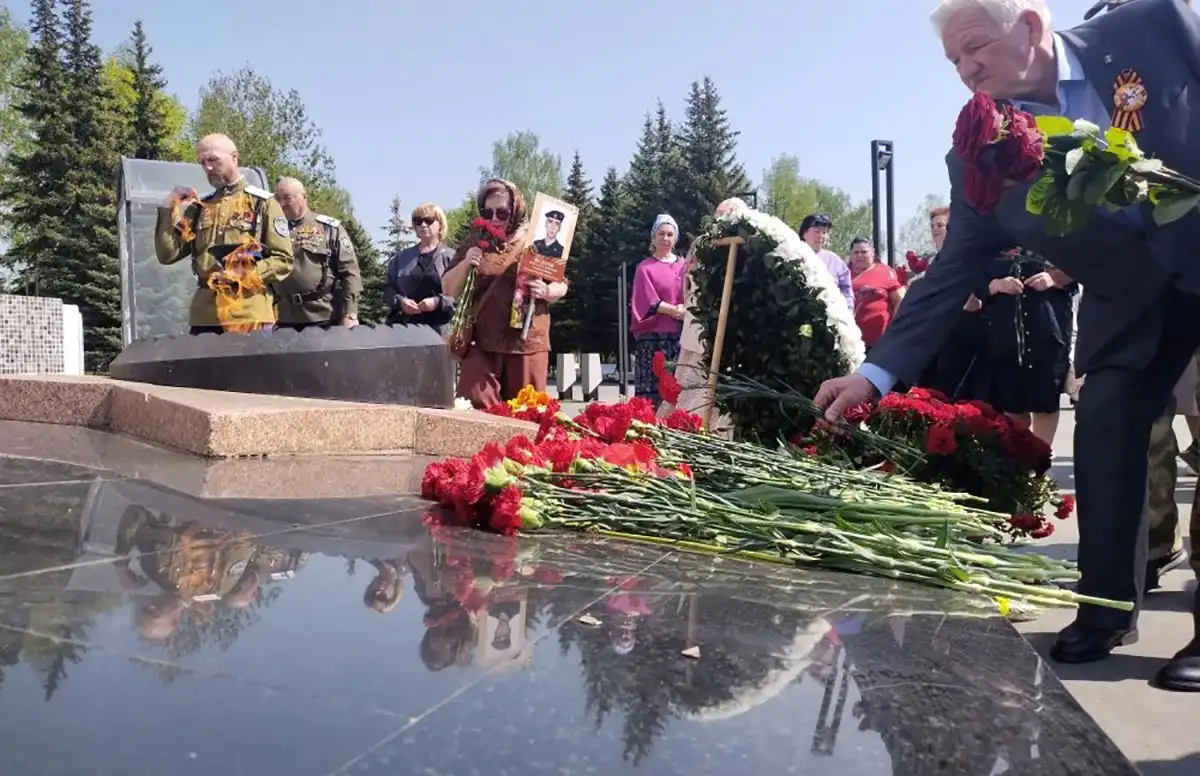 Молебен у Вечного огня в Нижнекамске