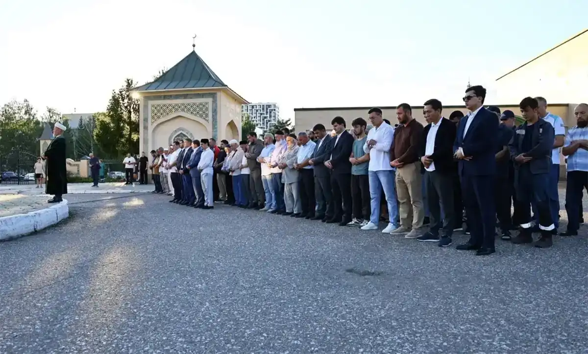 БПЛА һөҗүменнән соң, Түбән Камага Үзбәкстаннан эшче төркем килде