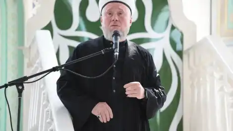 Түбән Кама районы имам-мөхтәсибе һәлак булучыларның якыннарының кайгысын уртаклаша