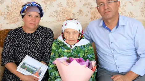 Түбән Кама районының Кызыл Чапчак авылында яшәүче Әнисә Калимуллина 97 яшен билгеләп үтә - телеканал НТР 24