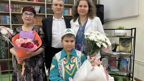 Татарстанның атказанган мәдәният хезмәткәре Түбән Каманың юбилеена багышлап китап чыгара