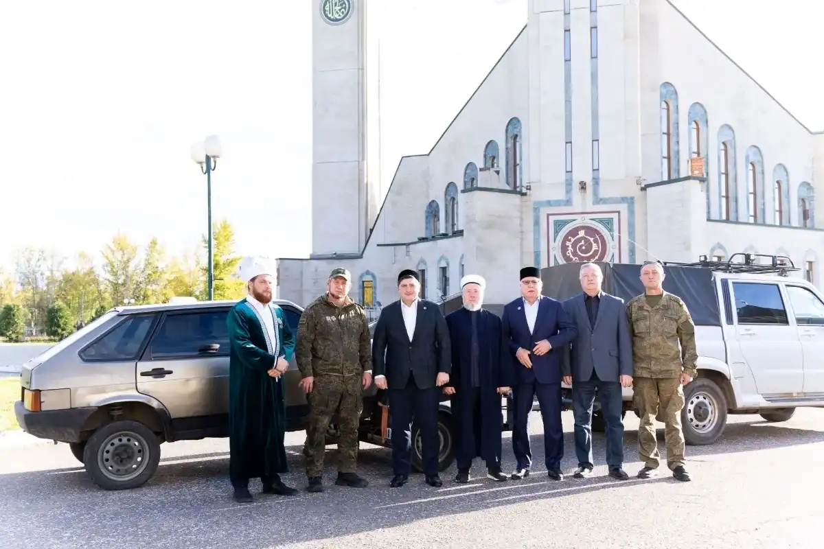 Нижнекамский мухтасибат ДУМ РТ передал автомобиль для бойцов СВО