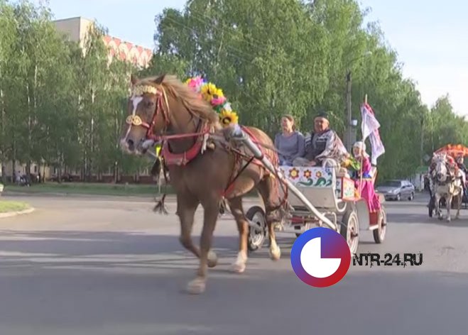 В Нижнекамске перед Сабантуем организовали сбор подарков