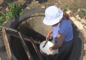 В перебоях с водоснабжением поселка Камский Нижнекамского района местный глава обвинил аномальную жару