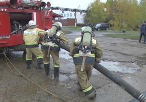 Нижнекамские пожарные караулы показали свое мастерство 