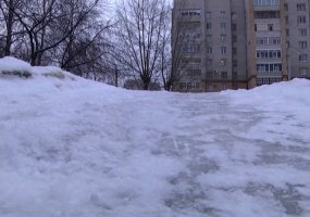 В Нижнекамске идет снег, термометры показывают -4