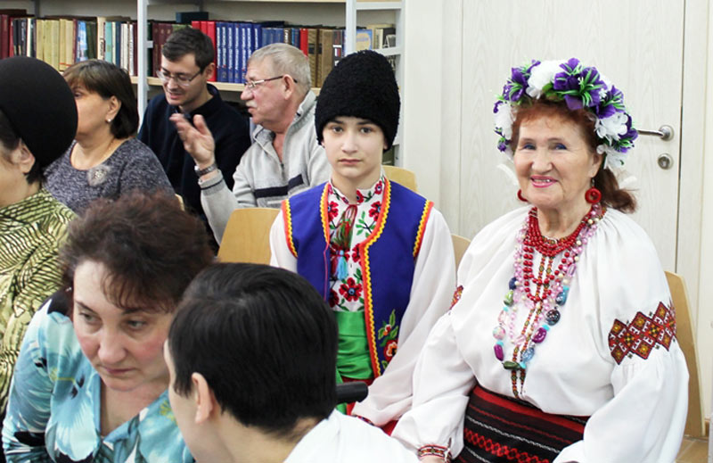 Представителей национального