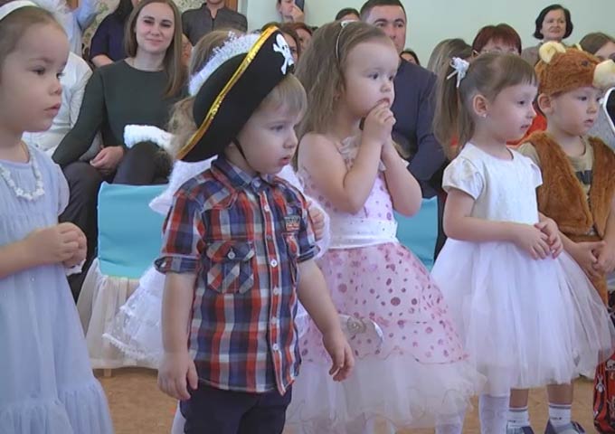 В Нижнекамском районе 18 тыс. дошкольников получили сладкие подарки