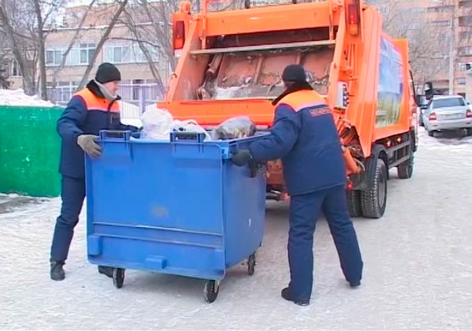 Чиновники объясняют резкий рост платы за вывоз мусора увеличением норматива