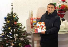 Азербайджанская диаспора присоединилась к акции «Стань Дедом Морозом!»