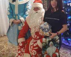 Воспитанникам детского дома вручили подарки в рамках акции "Стань Дедом Морозом!".