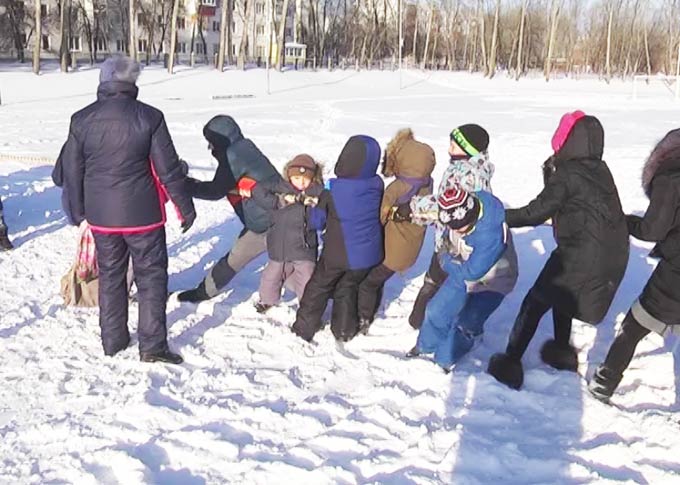Жаркие игры в трескучий мороз устроили в Нижнекамске