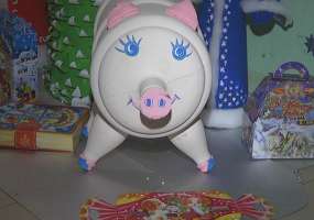 «Особенно мужчинам нравится» - нижнекамка удивила соседей изделиями из молочных бутылок - НТР 24