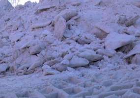 На трассе около Нижнекамска женщину нашли в сугробе - НТР 24