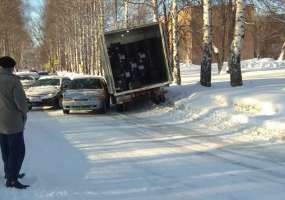 В Нижнекамске неизвестный угнал «ГАЗель», попал в ДТП и сбежал - НТР 24