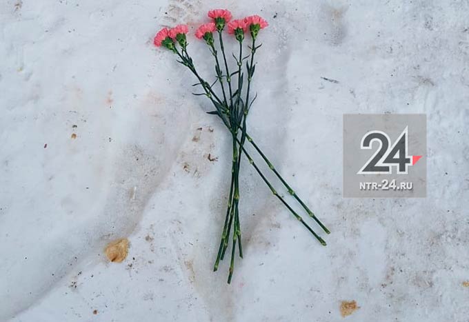 В Нижнекамске на улице в снегу было обнаружено тело 19-летней девушки
