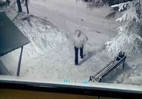 В Нижнекамске неизвестный похитил у нижнекамки сумку с документами, мобильным телефоном и деньгами - НТР 24