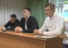 Солдаты Преображенского полка рассказали нижнекамским школьникам о службе в армии