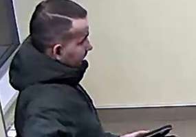 Полиция разыскивает нижнекамца, попавшего в объектив камеры видеонаблюдения около банкомата - НТР 24