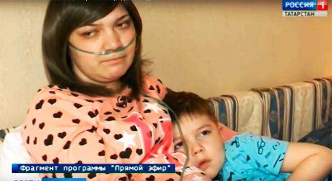 Жительница Казани, искавшая для сына приемную семью из-за своей болезни, продолжает бороться за жизнь