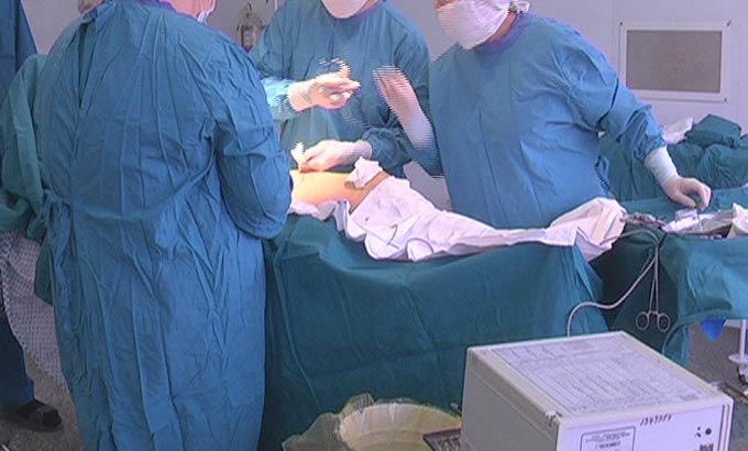 Казанские врачи удалили юной пациентке из Кировской области гигантскую опухоль