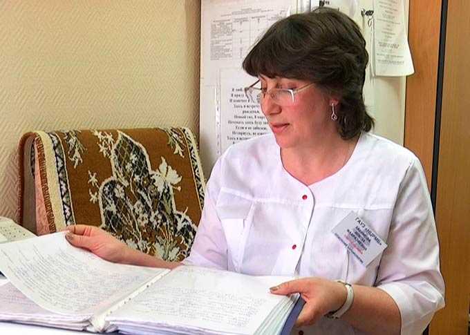 Кастелянша нижнекамской "кардиологии" пишет стихи на татарском языке