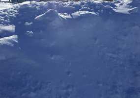 В поселке Камские Поляны с балкона 8-го этажа выпала женщина, распивавшая спиртное - НТР 24