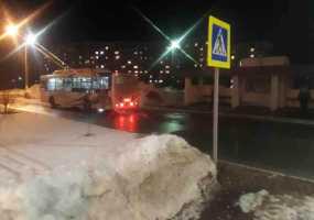 В Нижнекамске разыскивают лихача, из-за которого пострадали пассажиры автобуса - НТР 24