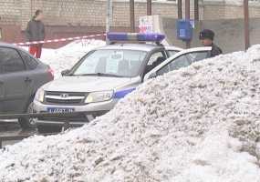 МВД по РТ прокомментировало ЧП в Нижнекамске, в результате которого неизвестный с ножом убил полицейского - НТР 24